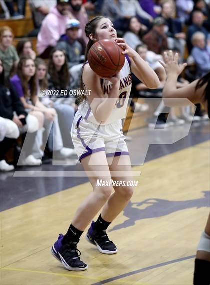 Thumbnail 3 in Fort Bragg @ Middletown (CIF NCS D4 First Round) photogallery.