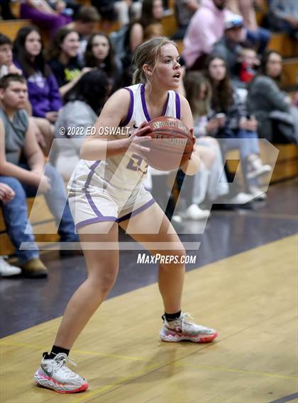 Thumbnail 3 in Fort Bragg @ Middletown (CIF NCS D4 First Round) photogallery.