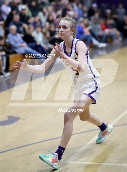 Thumbnail 1 in Fort Bragg @ Middletown (CIF NCS D4 First Round) photogallery.