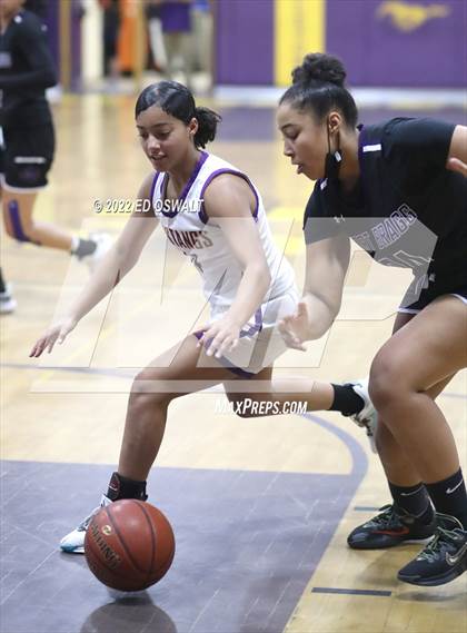 Thumbnail 2 in Fort Bragg @ Middletown (CIF NCS D4 First Round) photogallery.