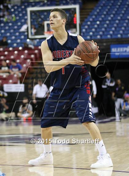 Thumbnail 2 in Modesto Christian vs. Bishop O'Dowd (CIF NorCal Regional Open Division Final) photogallery.