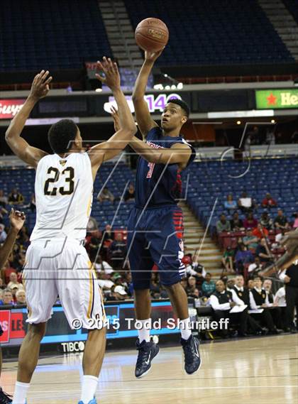 Thumbnail 3 in Modesto Christian vs. Bishop O'Dowd (CIF NorCal Regional Open Division Final) photogallery.