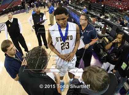 Thumbnail 1 in Modesto Christian vs. Bishop O'Dowd (CIF NorCal Regional Open Division Final) photogallery.