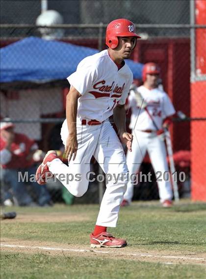 Thumbnail 3 in La Serna @ Whittier photogallery.