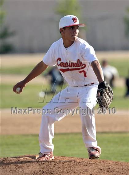 Thumbnail 2 in La Serna @ Whittier photogallery.