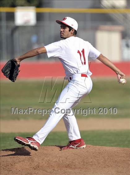 Thumbnail 2 in La Serna @ Whittier photogallery.