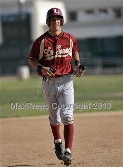 Thumbnail 3 in La Serna @ Whittier photogallery.