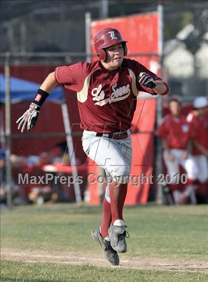 Thumbnail 1 in La Serna @ Whittier photogallery.
