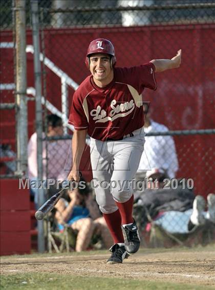 Thumbnail 2 in La Serna @ Whittier photogallery.