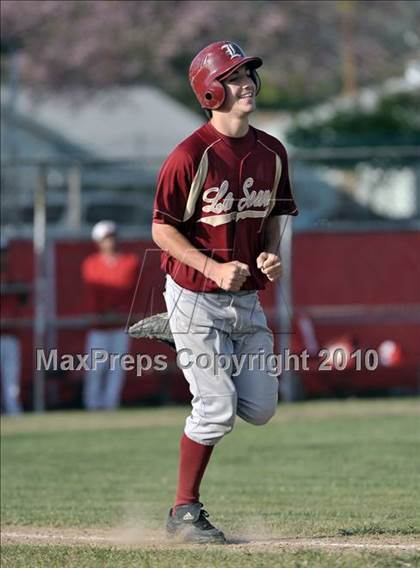Thumbnail 1 in La Serna @ Whittier photogallery.