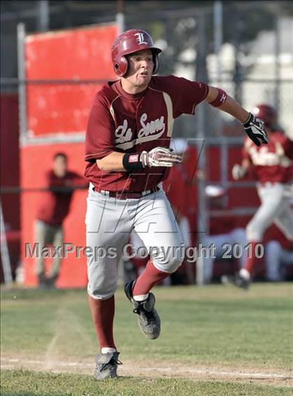 Thumbnail 2 in La Serna @ Whittier photogallery.
