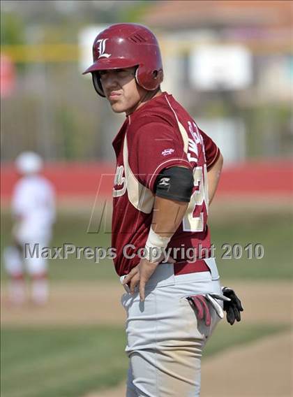 Thumbnail 1 in La Serna @ Whittier photogallery.