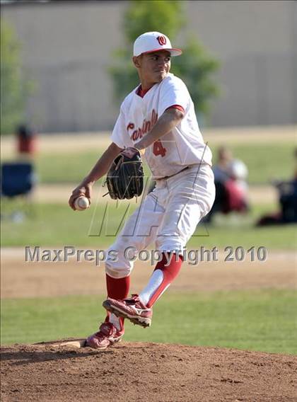 Thumbnail 1 in La Serna @ Whittier photogallery.