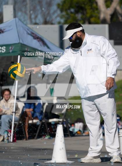 Thumbnail 1 in Agoura vs Irvine (CIF SS Division 2 Quarterfinal) photogallery.