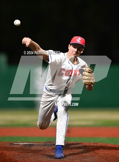 Thumbnail 2 in Archbishop Rummel @ John Curtis Christian photogallery.
