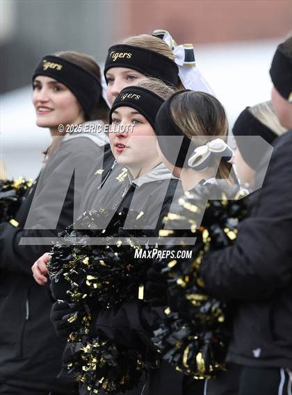 Thumbnail 1 in Farrell vs Southern Columbia Area (PIAA 2A Final) photogallery.