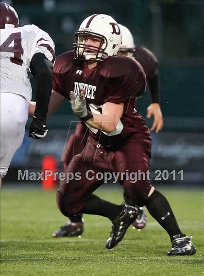 Thumbnail 3 in Dundee vs. Caledonia-Mumford (Section 5 Class D State Qualifier)  photogallery.