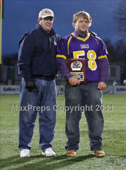Thumbnail 1 in Dundee vs. Caledonia-Mumford (Section 5 Class D State Qualifier)  photogallery.