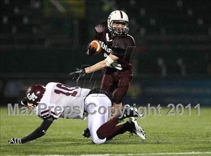 Thumbnail 2 in Dundee vs. Caledonia-Mumford (Section 5 Class D State Qualifier)  photogallery.