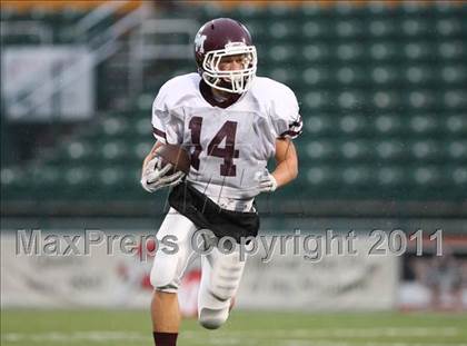 Thumbnail 3 in Dundee vs. Caledonia-Mumford (Section 5 Class D State Qualifier)  photogallery.