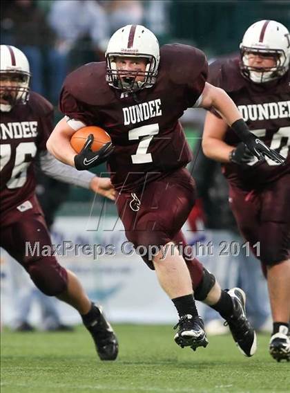 Thumbnail 1 in Dundee vs. Caledonia-Mumford (Section 5 Class D State Qualifier)  photogallery.