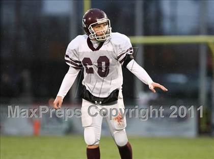 Thumbnail 3 in Dundee vs. Caledonia-Mumford (Section 5 Class D State Qualifier)  photogallery.