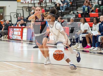 Thumbnail 2 in Silver Creek vs Decatur Central (Paul Loggan Memorial Invite) photogallery.