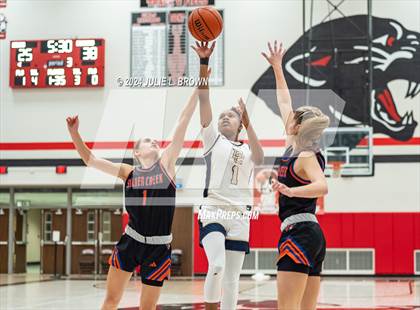 Thumbnail 3 in Silver Creek vs Decatur Central (Paul Loggan Memorial Invite) photogallery.