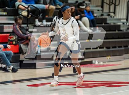 Thumbnail 1 in Silver Creek vs Decatur Central (Paul Loggan Memorial Invite) photogallery.