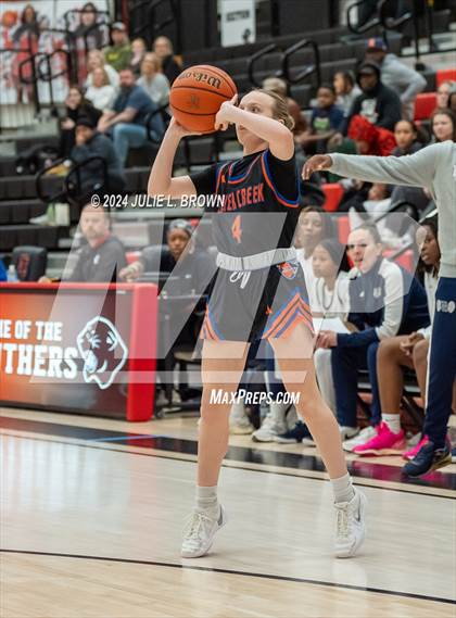 Thumbnail 3 in Silver Creek vs Decatur Central (Paul Loggan Memorial Invite) photogallery.