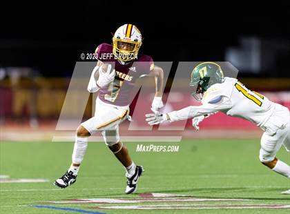 Thumbnail 3 in Royal @ Simi Valley photogallery.
