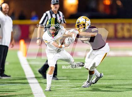 Thumbnail 2 in Royal @ Simi Valley photogallery.