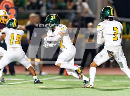 Thumbnail 2 in Royal @ Simi Valley photogallery.