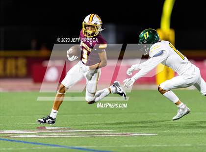 Thumbnail 2 in Royal @ Simi Valley photogallery.