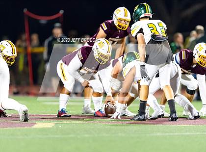 Thumbnail 3 in Royal @ Simi Valley photogallery.