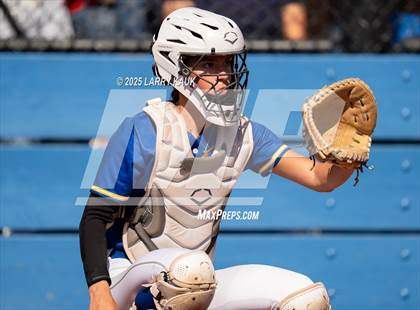 Thumbnail 1 in Archbishop Mitty @ Presentation photogallery.