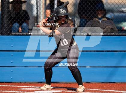Thumbnail 1 in Archbishop Mitty @ Presentation photogallery.