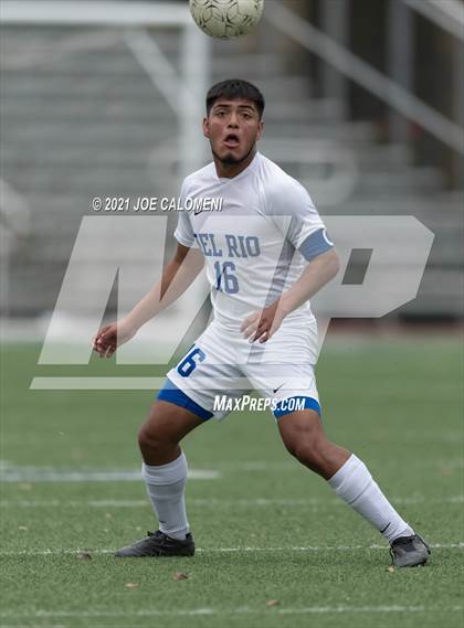 Thumbnail 2 in Alexander vs Del Rio (UIL 6A Region 4 Quarterfinal) photogallery.