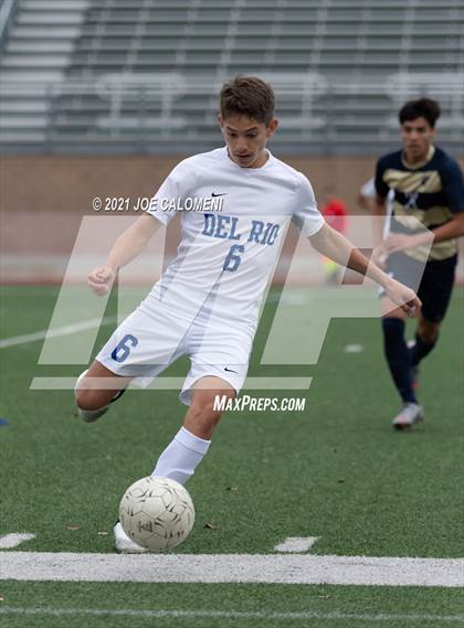Thumbnail 1 in Alexander vs Del Rio (UIL 6A Region 4 Quarterfinal) photogallery.