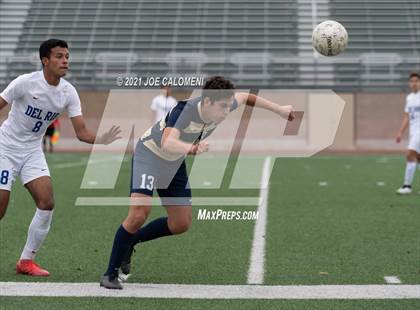Thumbnail 1 in Alexander vs Del Rio (UIL 6A Region 4 Quarterfinal) photogallery.
