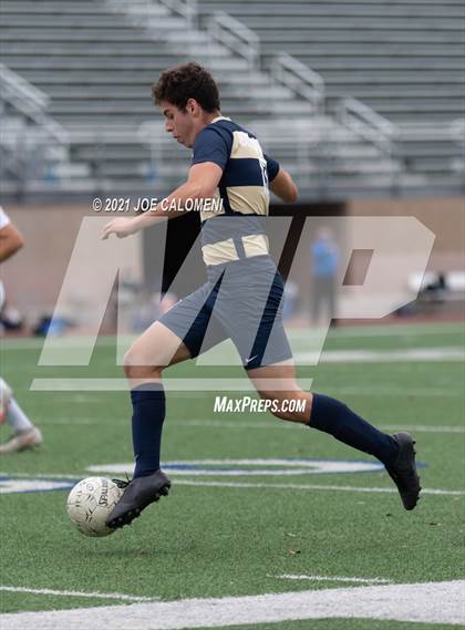 Thumbnail 3 in Alexander vs Del Rio (UIL 6A Region 4 Quarterfinal) photogallery.