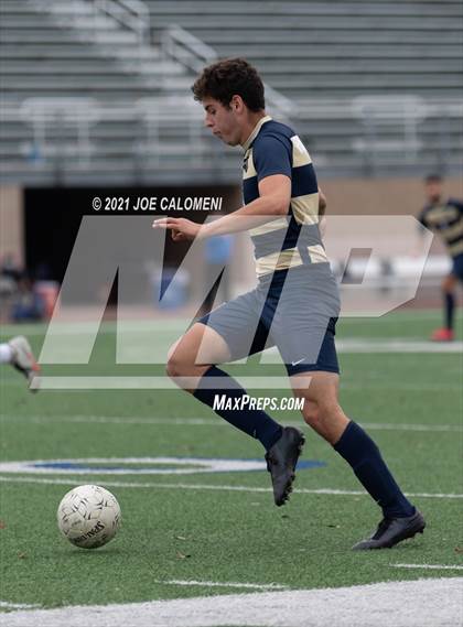 Thumbnail 2 in Alexander vs Del Rio (UIL 6A Region 4 Quarterfinal) photogallery.