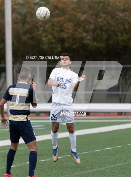 Thumbnail 1 in Alexander vs Del Rio (UIL 6A Region 4 Quarterfinal) photogallery.