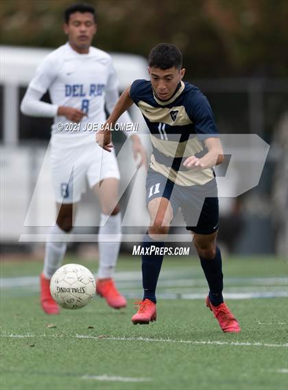 Thumbnail 1 in Alexander vs Del Rio (UIL 6A Region 4 Quarterfinal) photogallery.