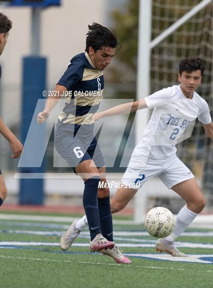 Thumbnail 2 in Alexander vs Del Rio (UIL 6A Region 4 Quarterfinal) photogallery.