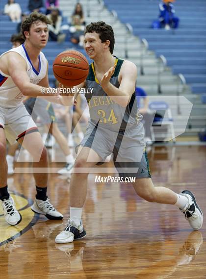 Thumbnail 3 in Trinity Christian vs Legacy Christian Academy (Krum Invitational) photogallery.