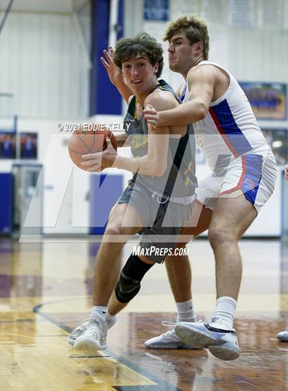 Thumbnail 3 in Trinity Christian vs Legacy Christian Academy (Krum Invitational) photogallery.
