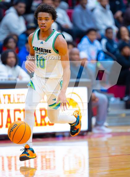 Thumbnail 2 in Combine Academy National vs Grayson (Hard In The Paint Classic) photogallery.