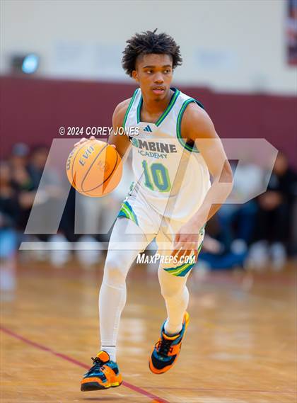 Thumbnail 1 in Combine Academy National vs Grayson (Hard In The Paint Classic) photogallery.