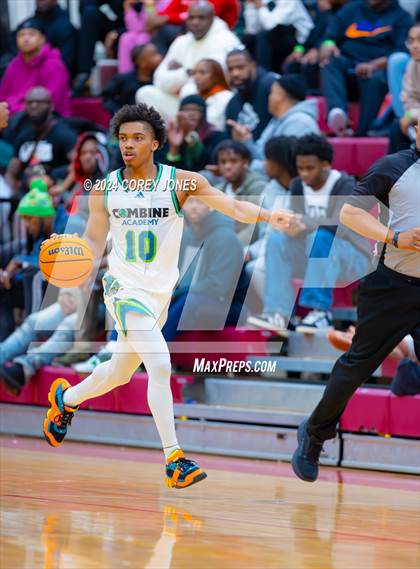 Thumbnail 2 in Combine Academy National vs Grayson (Hard In The Paint Classic) photogallery.